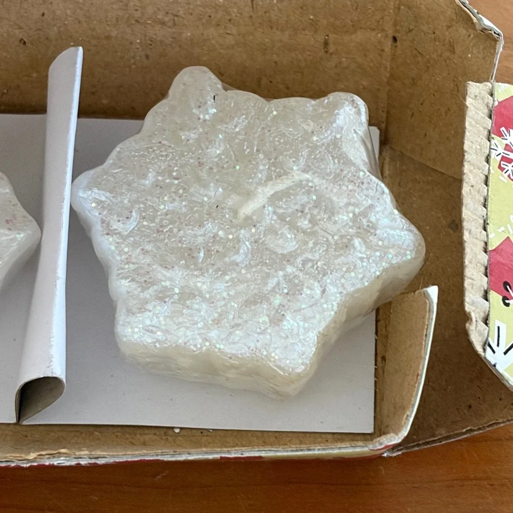 Great American Opportunities Floating Snowflake Candles White Glitter Set of 3